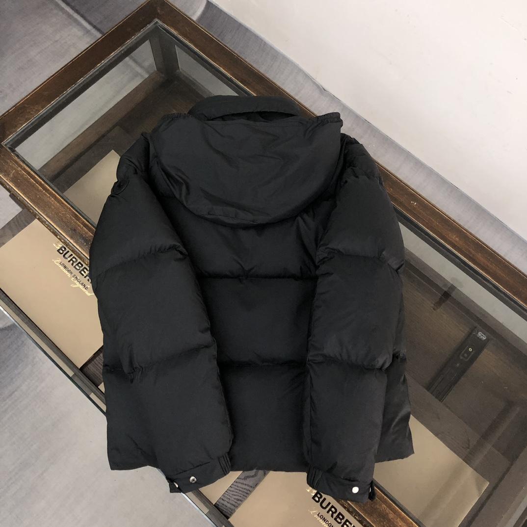 Moncler Besbre Short Down Jacket - DopestKickz