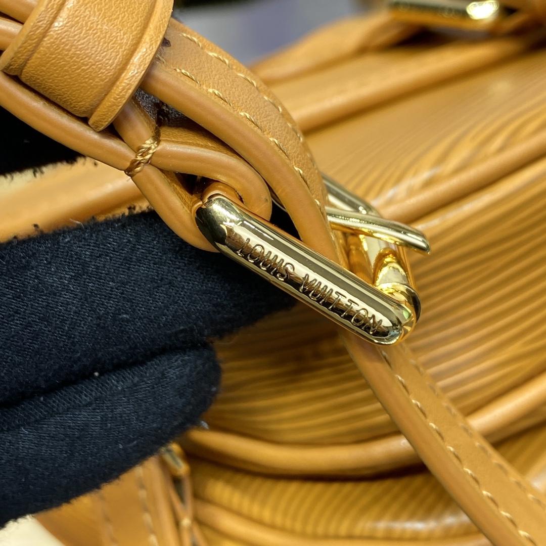 Louis Vuitton Saumur BB  (20-16-7.5CM)   M23471 - DopestKickz