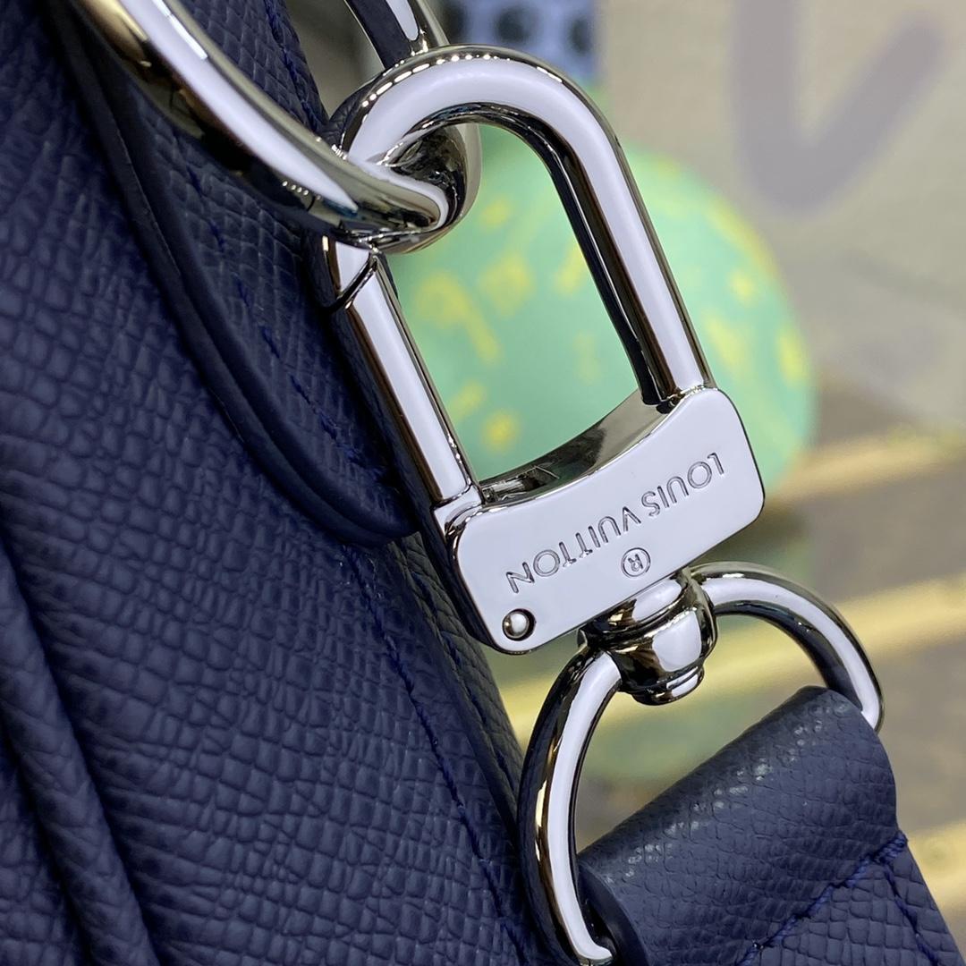 Louis Vuitton Porte Documents Voyage PM (36.5 x 27.5 x 6cm)   M30975 - DopestKickz