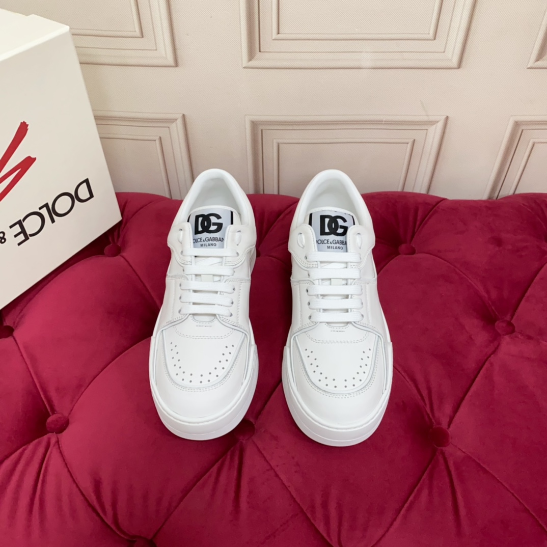 Dolce & Gabbana New Roma Sneakers - DopestKickz