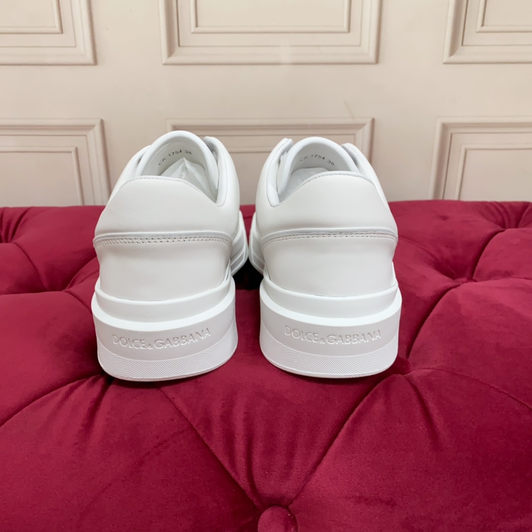 Dolce & Gabbana New Roma Sneakers - DopestKickz