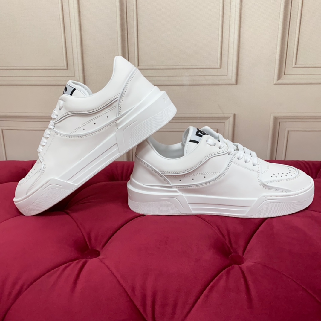 Dolce & Gabbana New Roma Sneakers - DopestKickz