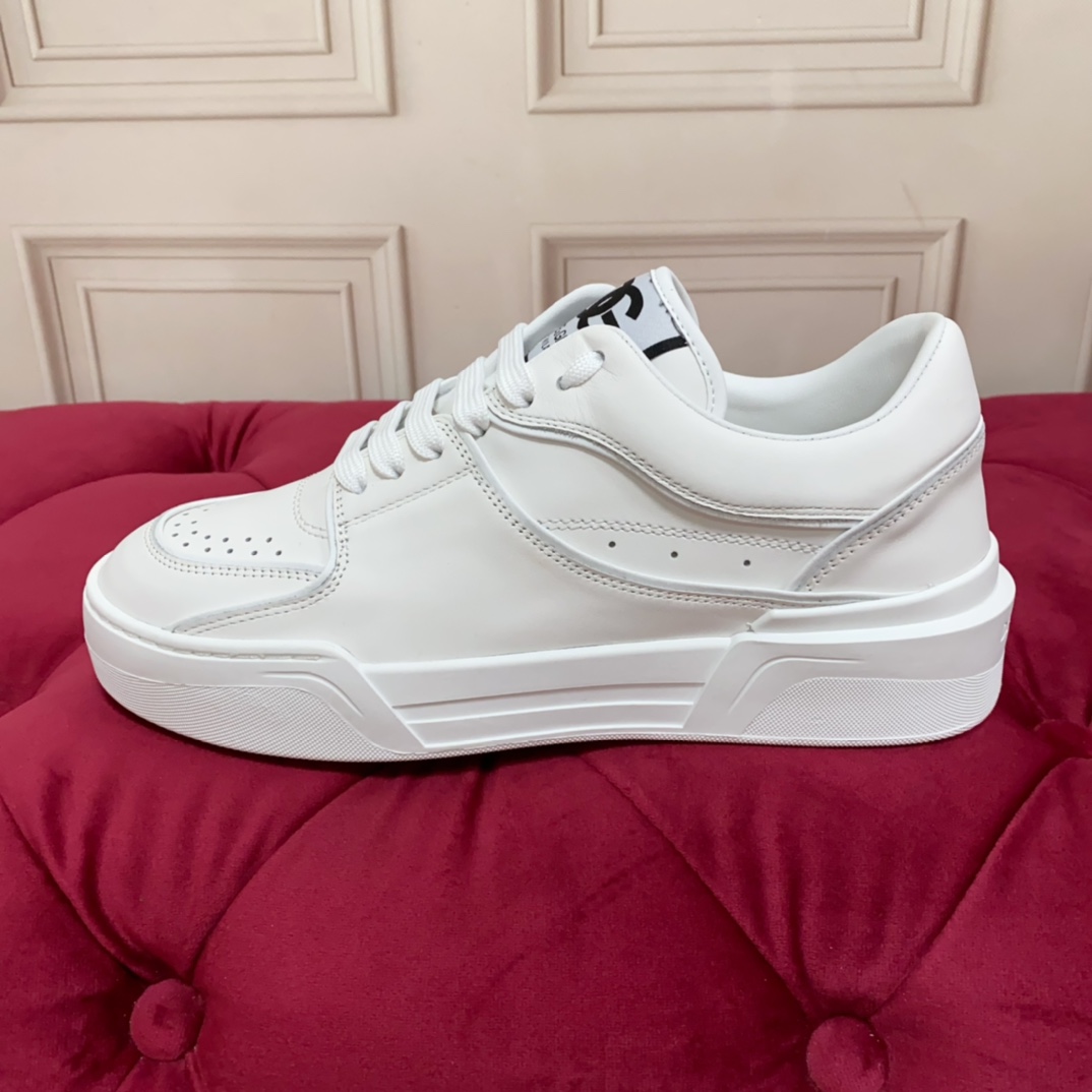 Dolce & Gabbana New Roma Sneakers - DopestKickz