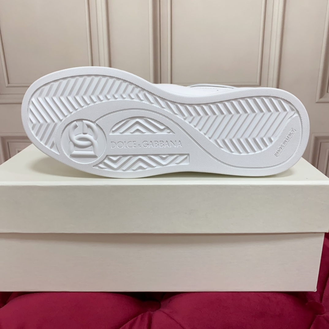 Dolce & Gabbana New Roma Sneakers - DopestKickz