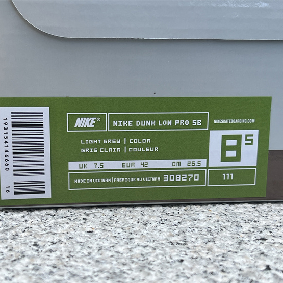 Nike SB Dunk Low Sneaker   308270-111 - DopestKickz