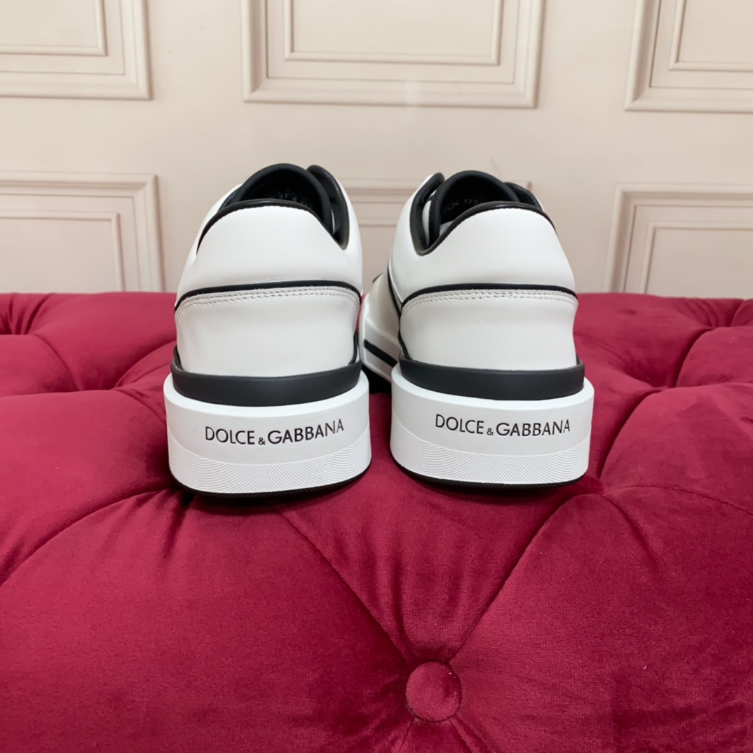 Dolce & Gabbana New Roma Sneakers - DopestKickz