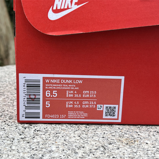 Nike Dunk Low Sneaker      FD4623-157 - DopestKickz