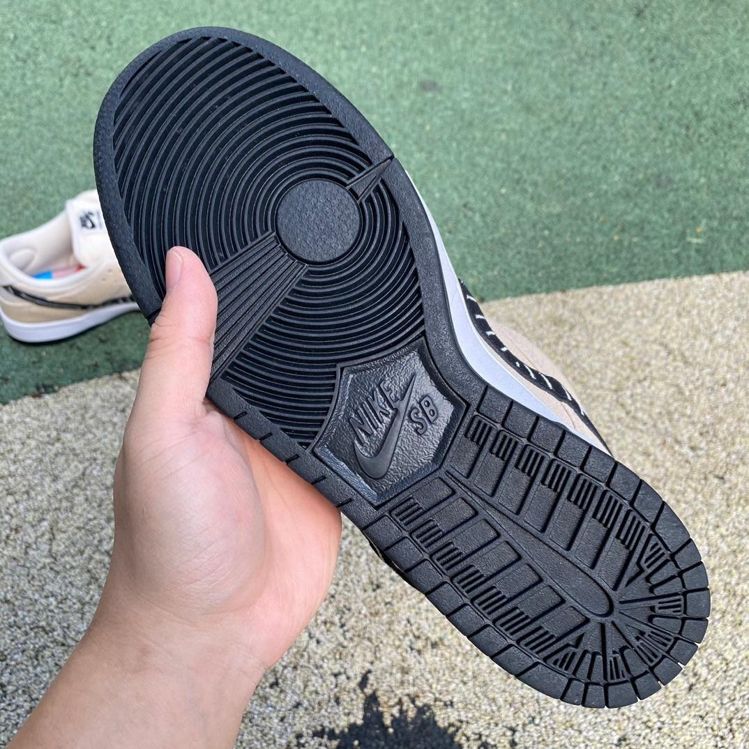 Albino & Preto x Nike Dunk SB Low Sneakers       FD2627-200 - DopestKickz