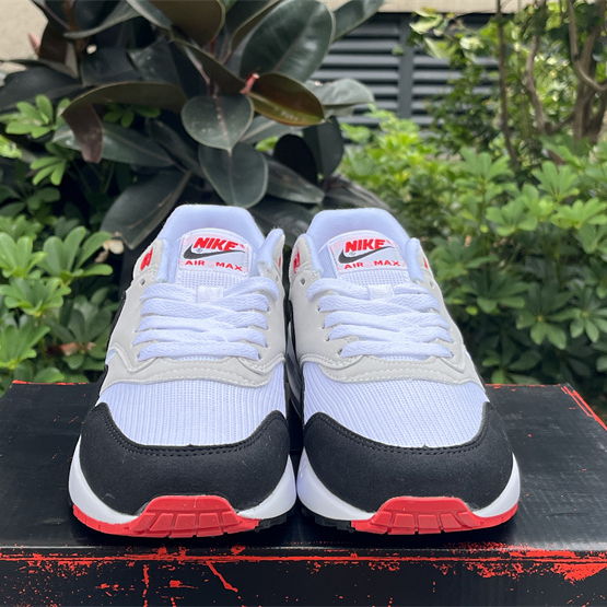 Nike Air Max 1 Sneaker         DQ3989-101 - DopestKickz