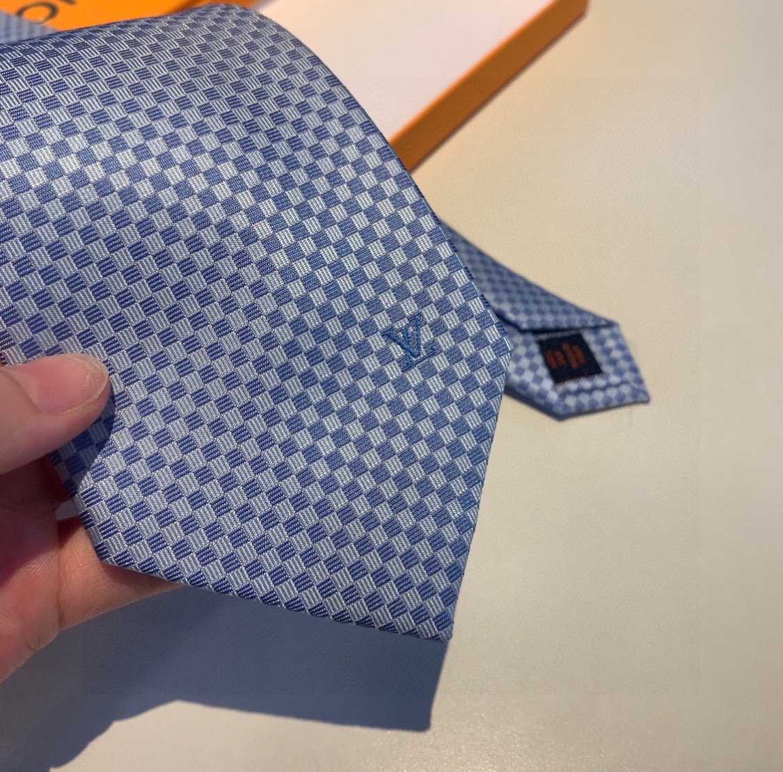Louis Vuitton Micro Damier Tie - DopestKickz
