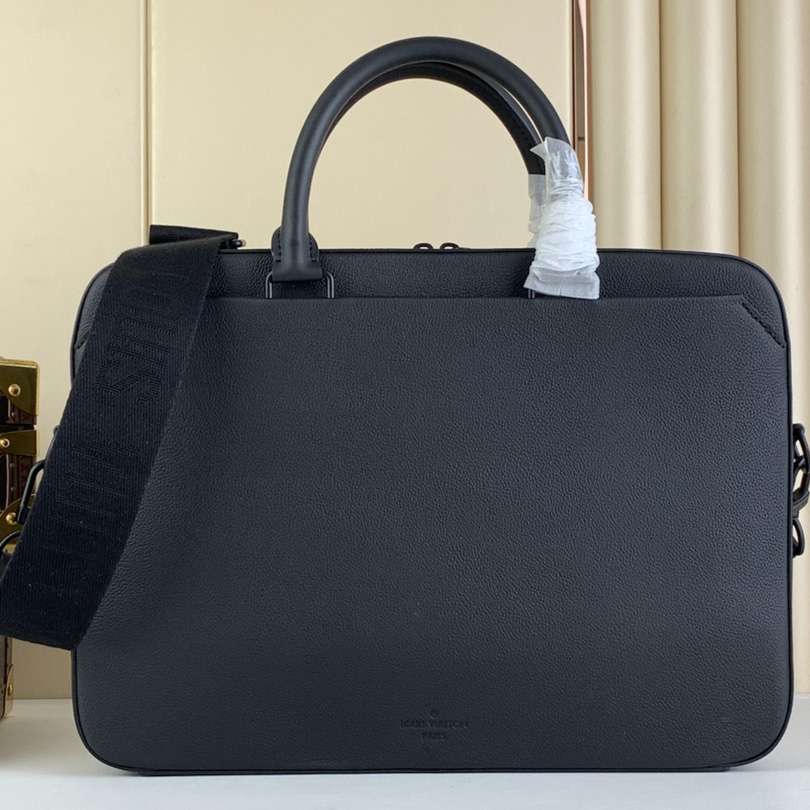 Louis Vuitton Pilot Briefcase (39 x 29 x 6cm)  M23778 - DopestKickz