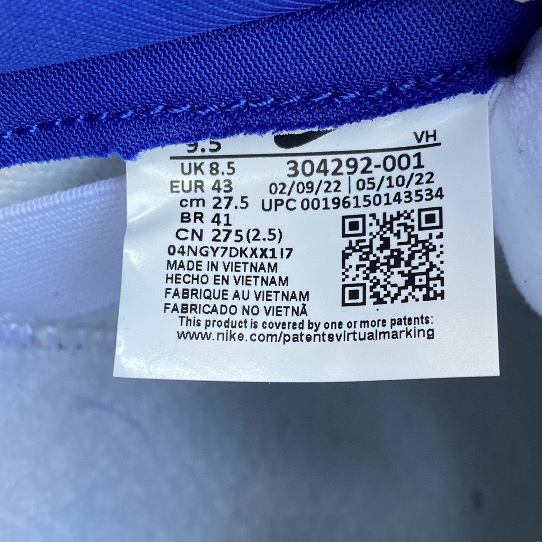 Nike SB Dunk Low Sneakers     304292-001 - DopestKickz