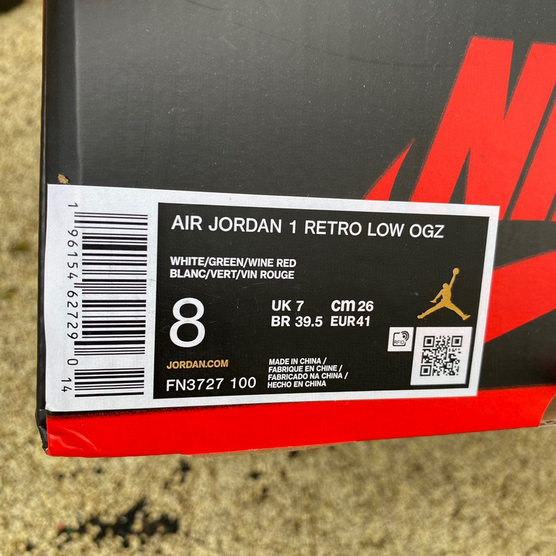 Air Jordan 1 Retro Low Sneaker     FN3727-100 - DopestKickz