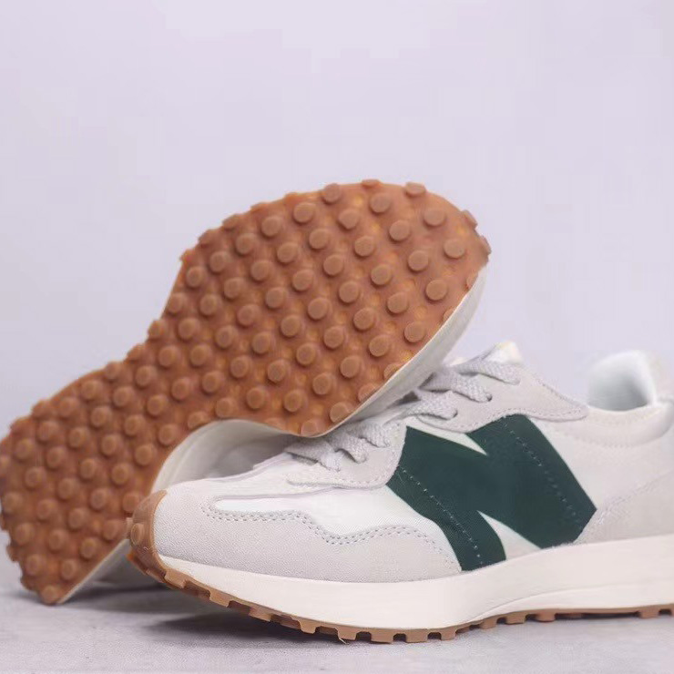 New Balance MS327 Sneakers         MS327AAC - DopestKickz