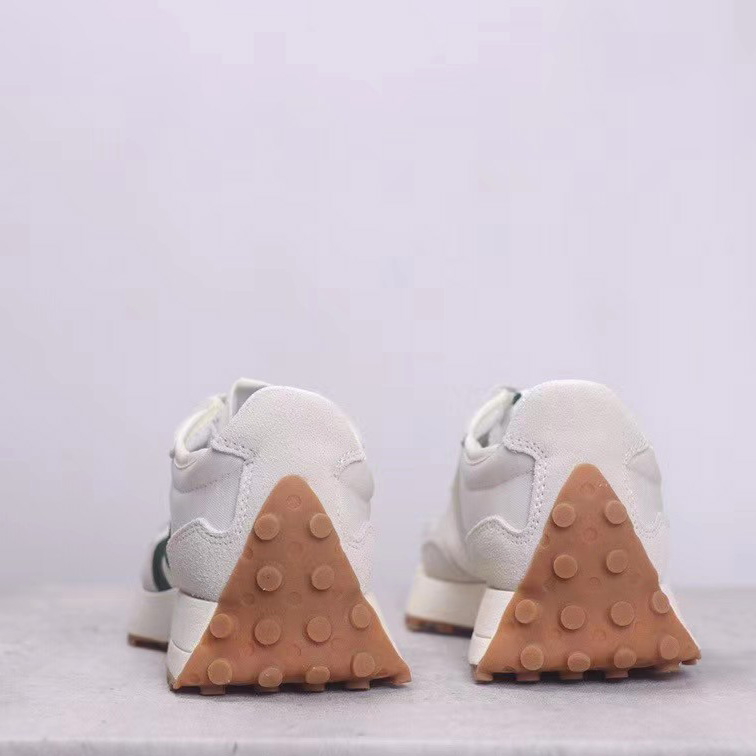 New Balance MS327 Sneakers         MS327AAC - DopestKickz