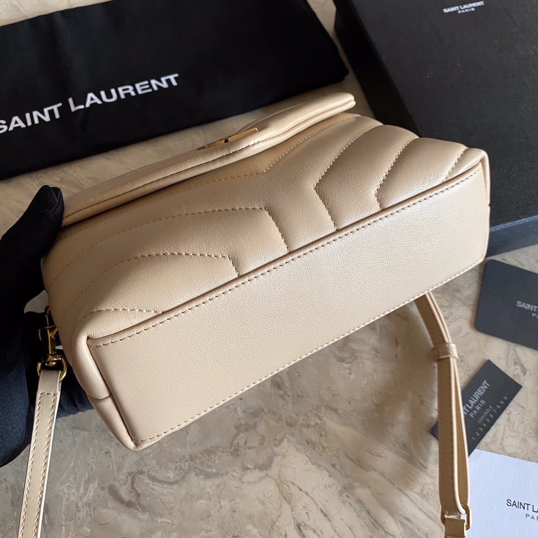 Saint Laurent Loulou Toy Strap Bag (20x7x15cm) - DopestKickz