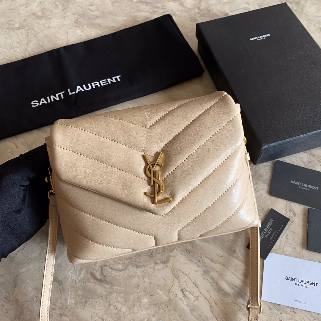 Saint Laurent Loulou Toy Strap Bag (20x7x15cm) - DopestKickz