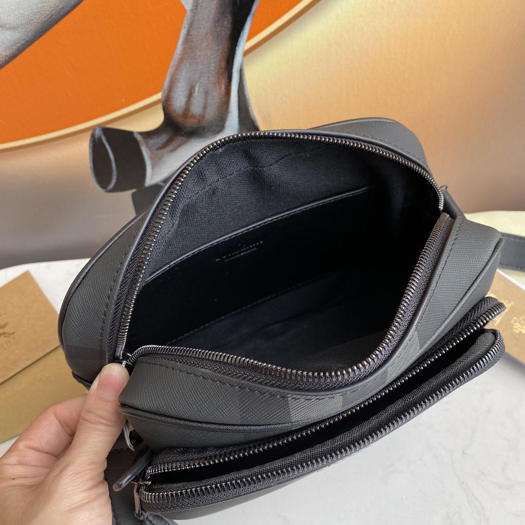 Burberry Leather Muswell Bag - DopestKickz