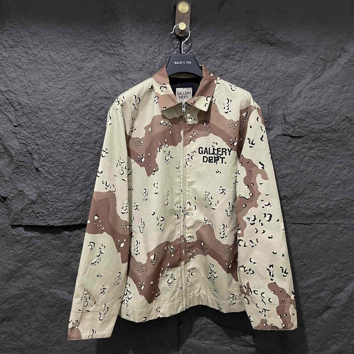 Gallery Dept. Camo Jacket - DopestKickz