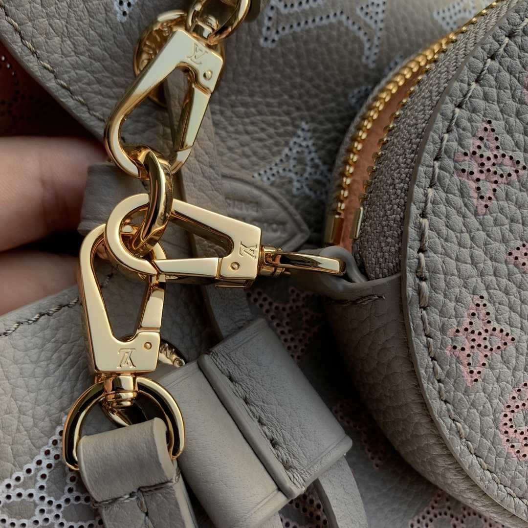 Louis Vuitton Bella (19×22×14cm)  M23388 - DopestKickz