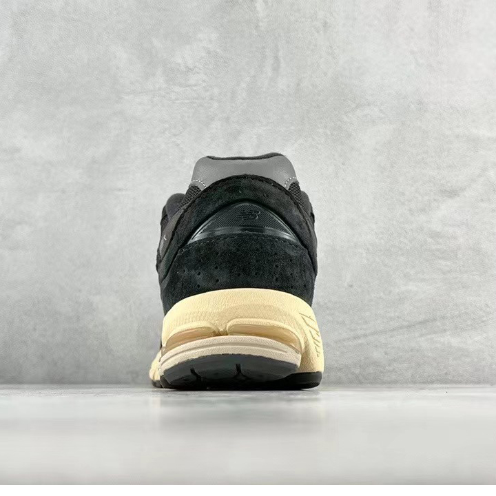 New Balance 2002R Sneakers    ML2002RHO - DopestKickz