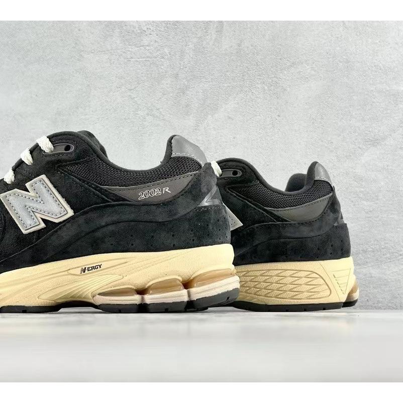 New Balance 2002R Sneakers    ML2002RHO - DopestKickz