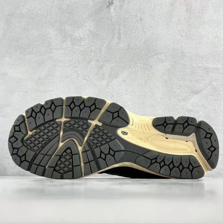 New Balance 2002R Sneakers    ML2002RHO - DopestKickz