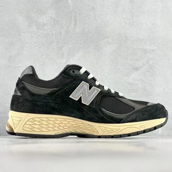 New Balance 2002R Sneakers    ML2002RHO - DopestKickz