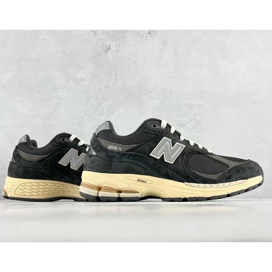 New Balance 2002R Sneakers    ML2002RHO - DopestKickz