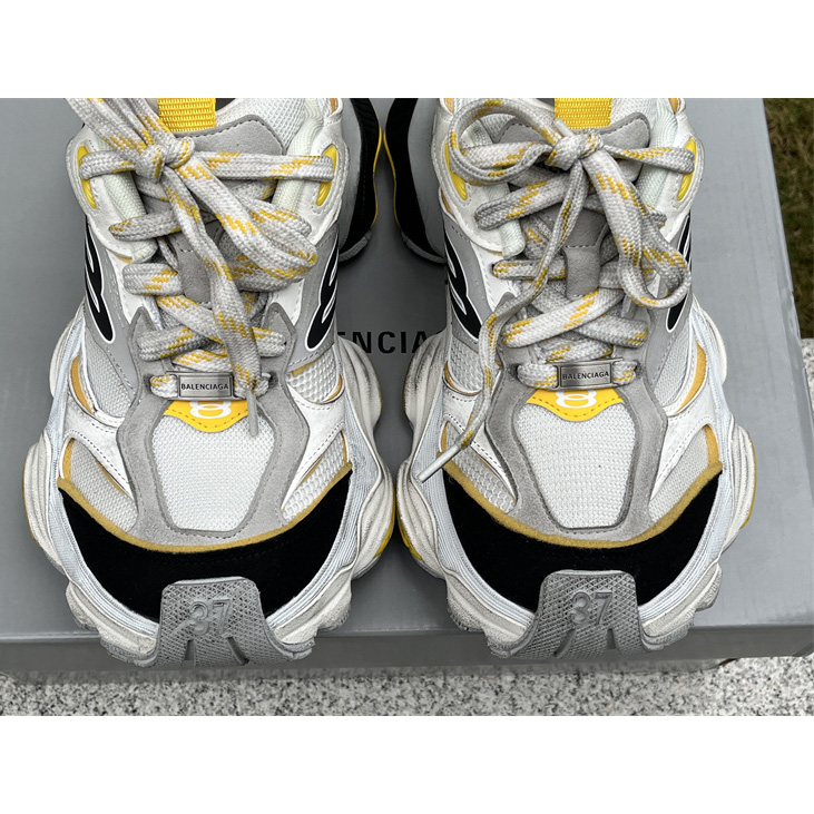 Balenciaga Cargo Sneaker  - DopestKickz