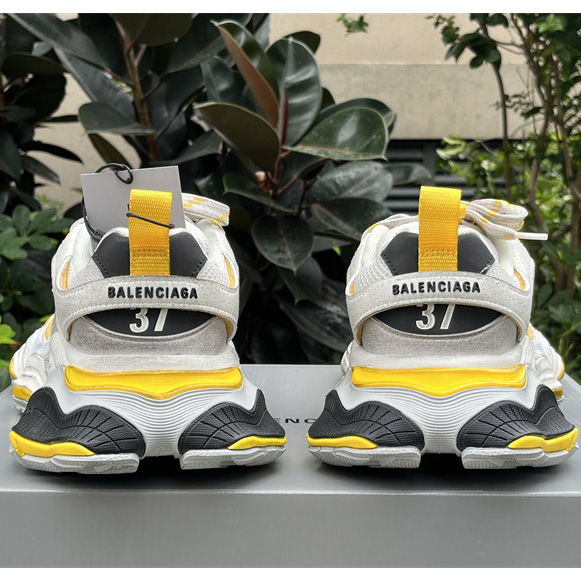 Balenciaga Cargo Sneaker  - DopestKickz