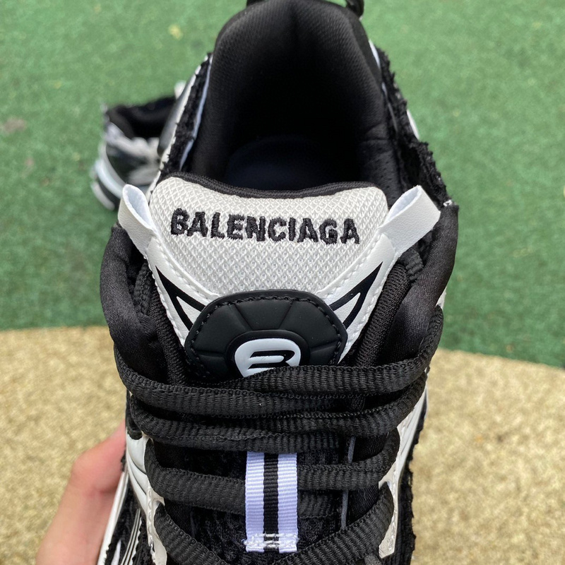 Balenciaga Runner 7.5  Sneaker  - DopestKickz