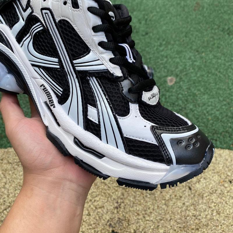 Balenciaga Runner 7.5  Sneaker  - DopestKickz