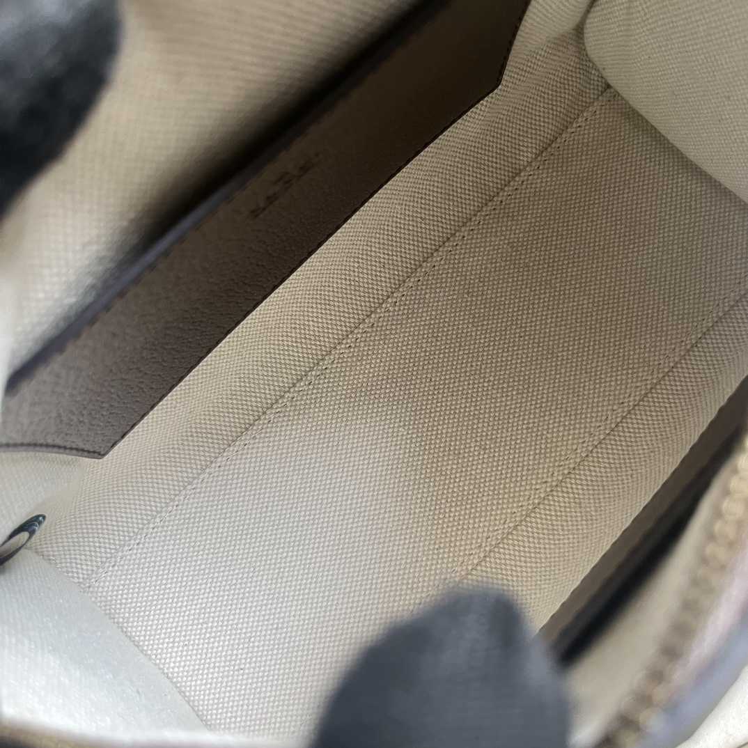 Gucci Ophidia GG Messenger Bag - DopestKickz