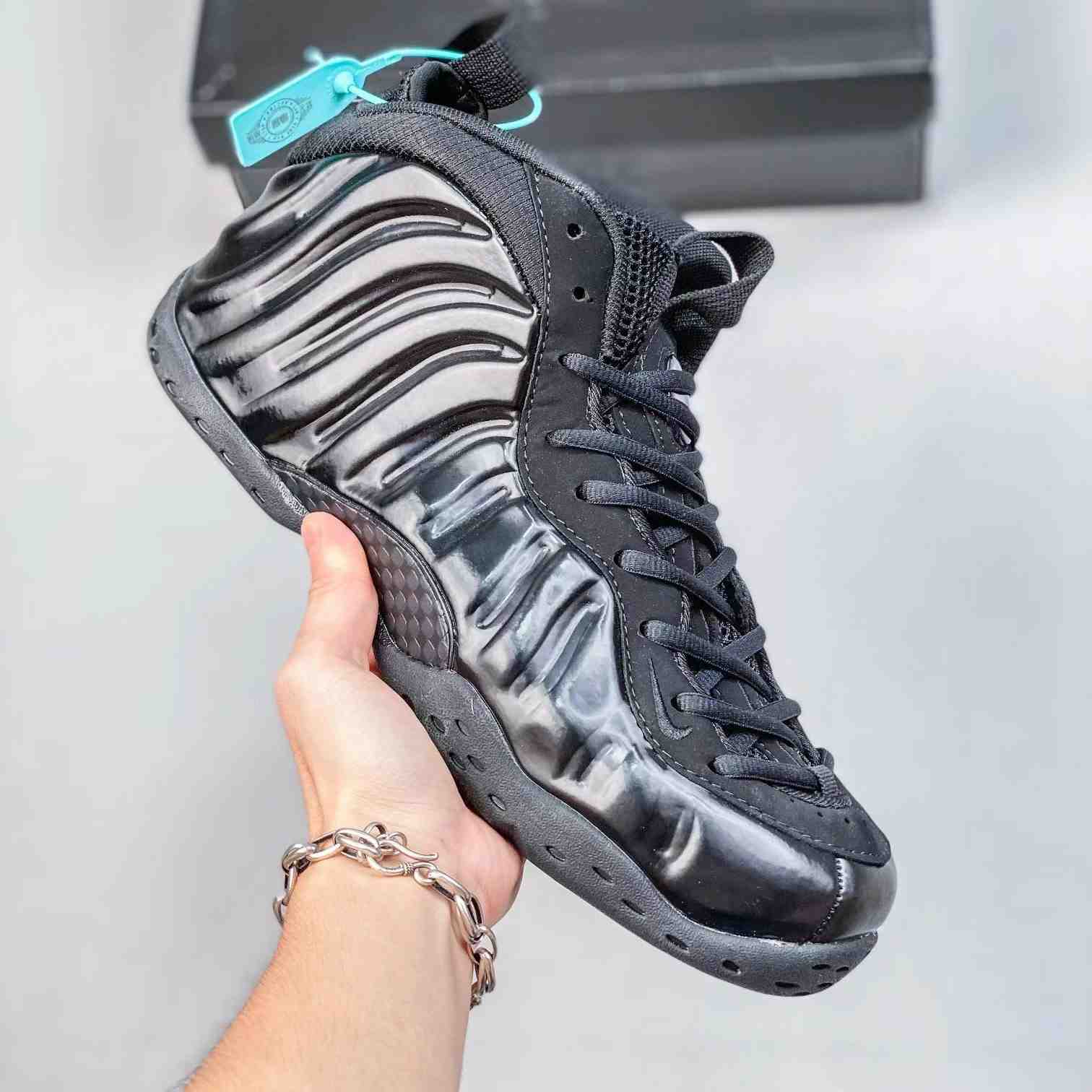 Nike Air Foamposite Pro Sneakers     jxd022a24 - DopestKickz