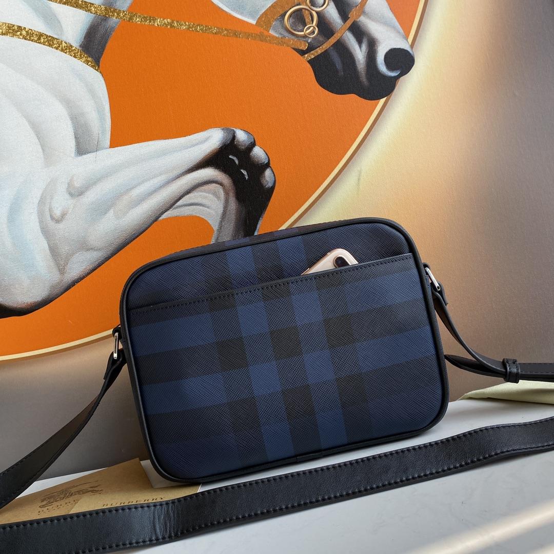 Burberry Leather Paddy Bag - DopestKickz