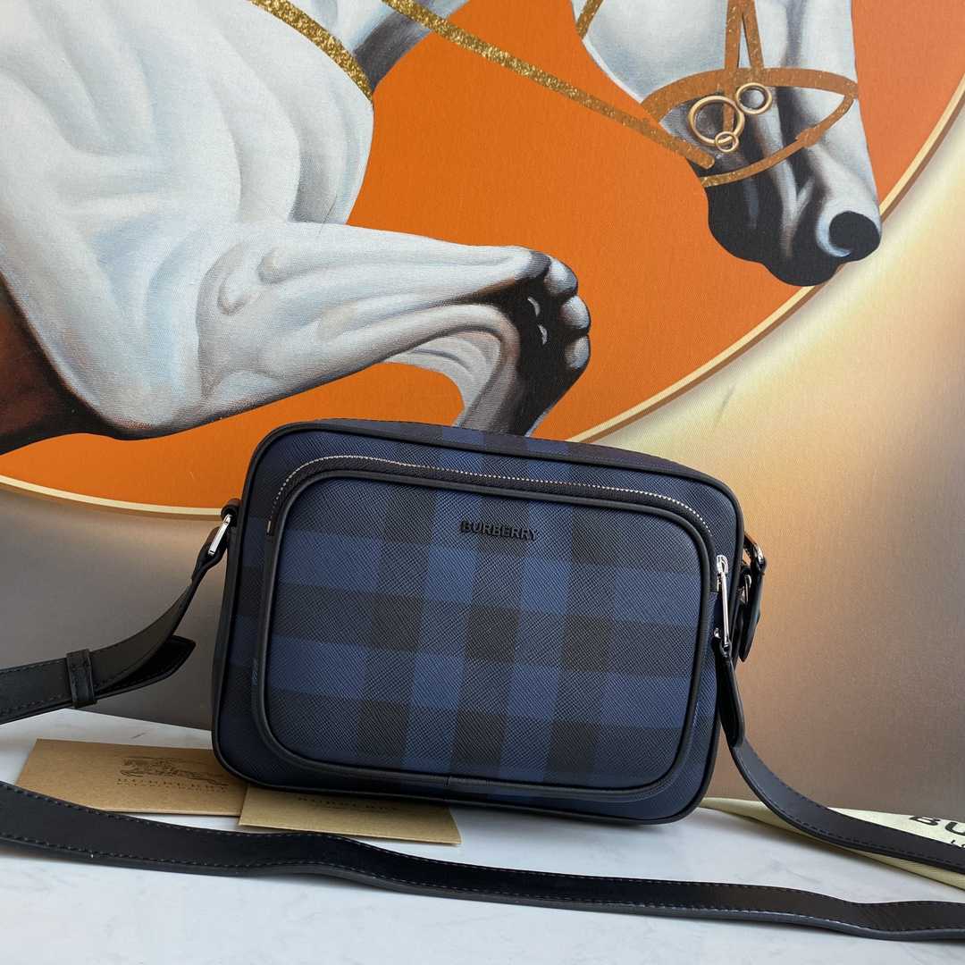 Burberry Leather Paddy Bag - DopestKickz