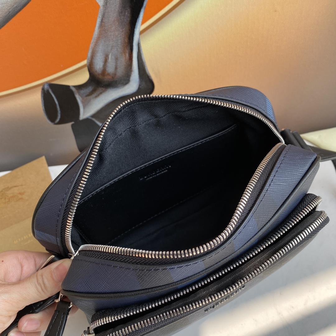 Burberry Leather Paddy Bag - DopestKickz