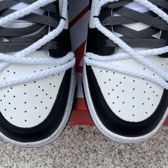 Nike Dunk Low Sneaker     FD4623-160 - DopestKickz