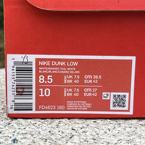 Nike Dunk Low Sneaker     FD4623-160 - DopestKickz