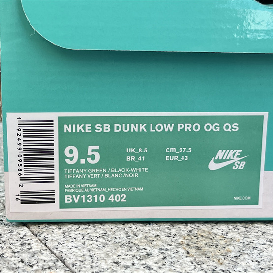 Concepts x TIFFANY CO. x Nike SB Dunk Low  Sneakers      BV1310-402 - DopestKickz