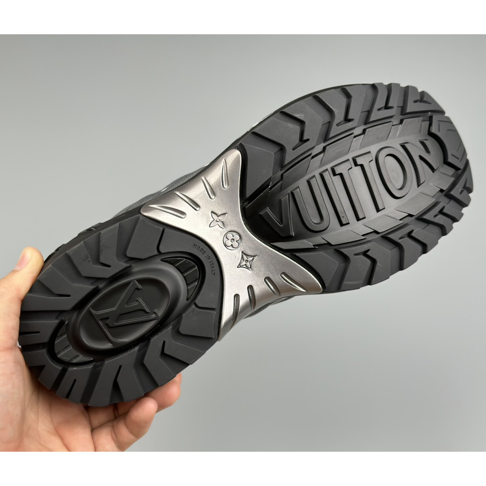 Louis Vuitton LV Discovery Lace Up  1ABZ2U - DopestKickz