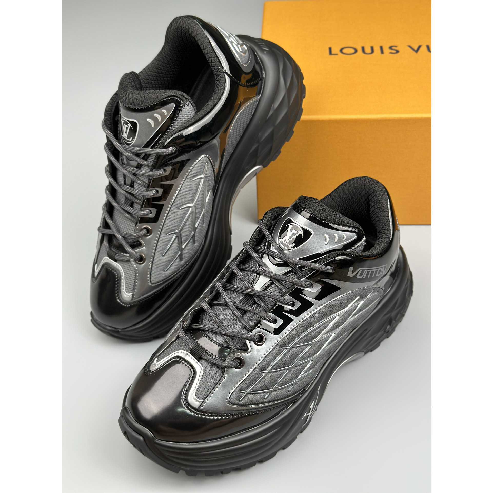 Louis Vuitton LV Discovery Lace Up  1ABZ2U - DopestKickz