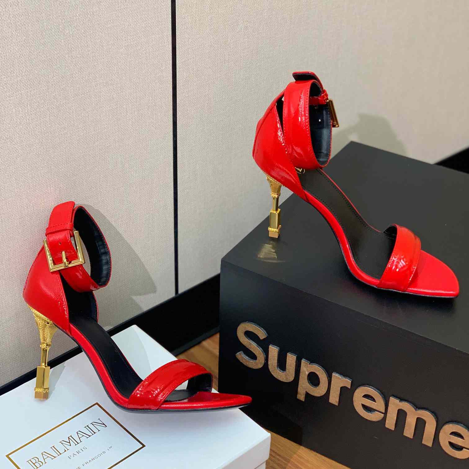 Balmain Moneta Patent Leather Sandals - DopestKickz