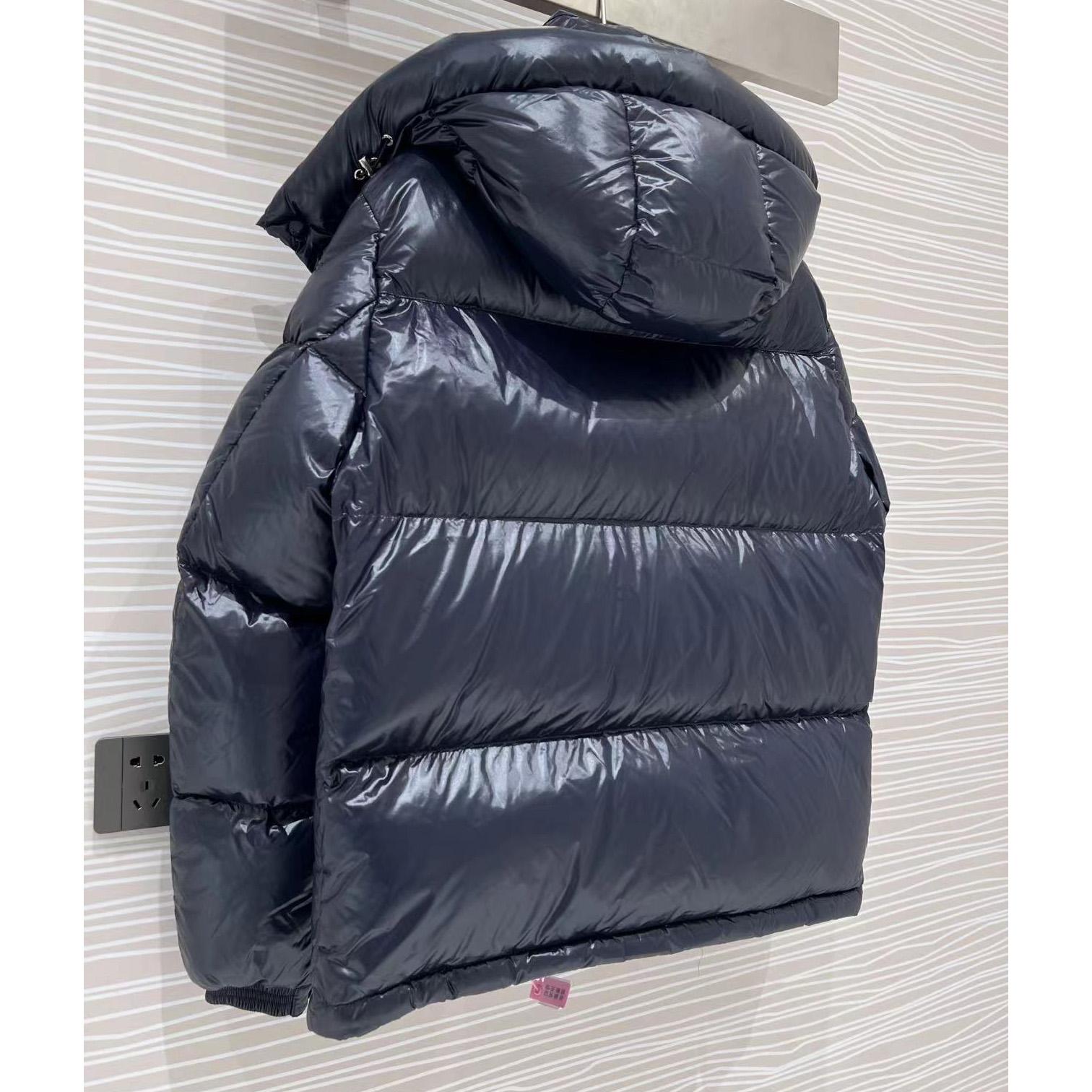 Moncler Montbeliard Short Down Jacket - DopestKickz