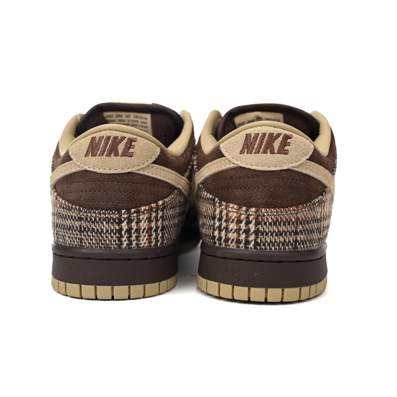 Nike SB Dunk Low Tweed Sneakers      304292-223 - DopestKickz