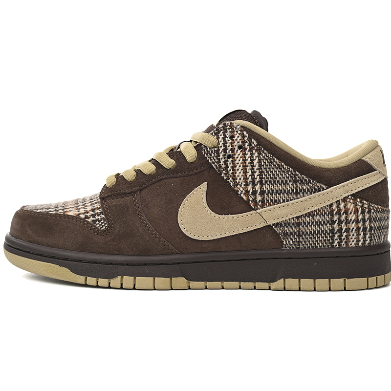 Nike SB Dunk Low Tweed Sneakers      304292-223 - DopestKickz