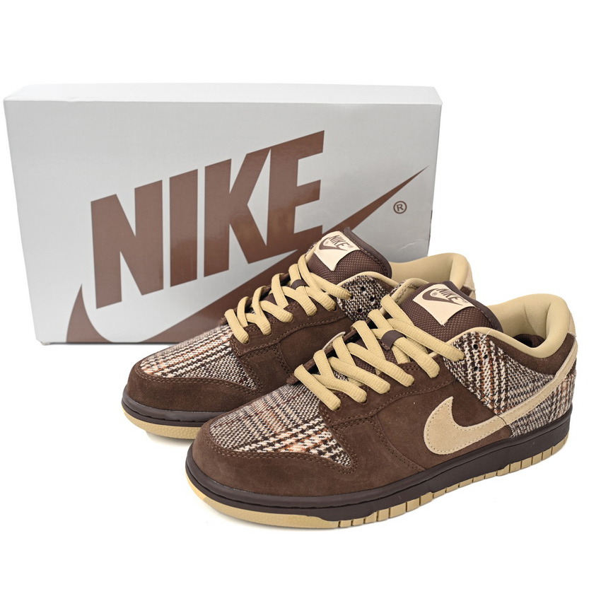 Nike SB Dunk Low Tweed Sneakers      304292-223 - DopestKickz