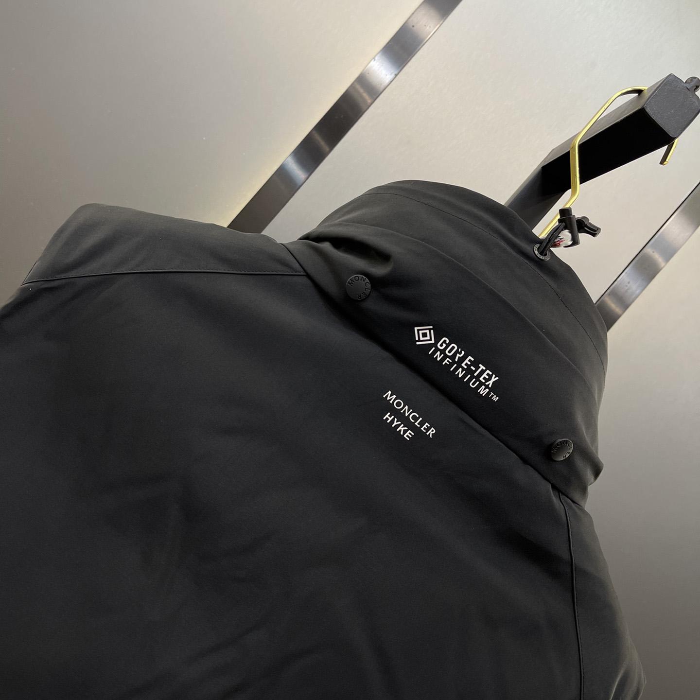 Moncler x HYKE Vanilis Padded Gilet - DopestKickz