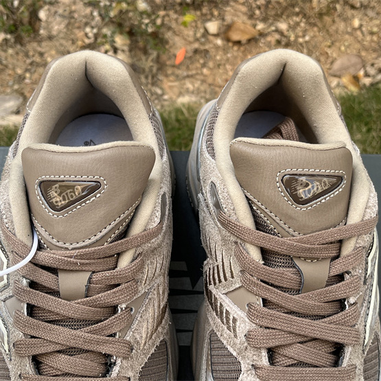 New Balance 9060 Sneakers    U9060PB - DopestKickz